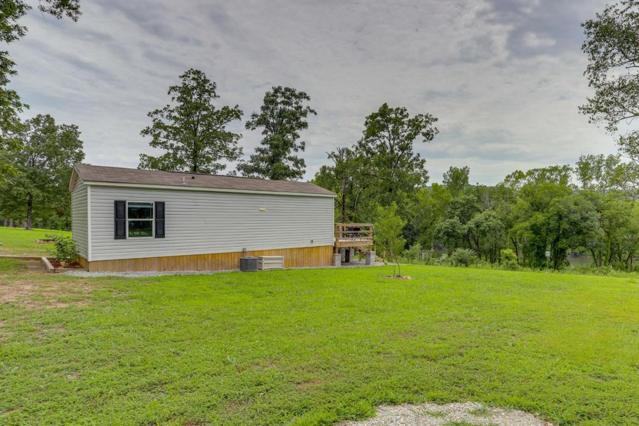 Rural Mt Olive Cabin Rental With White River View! Melbourne Esterno foto